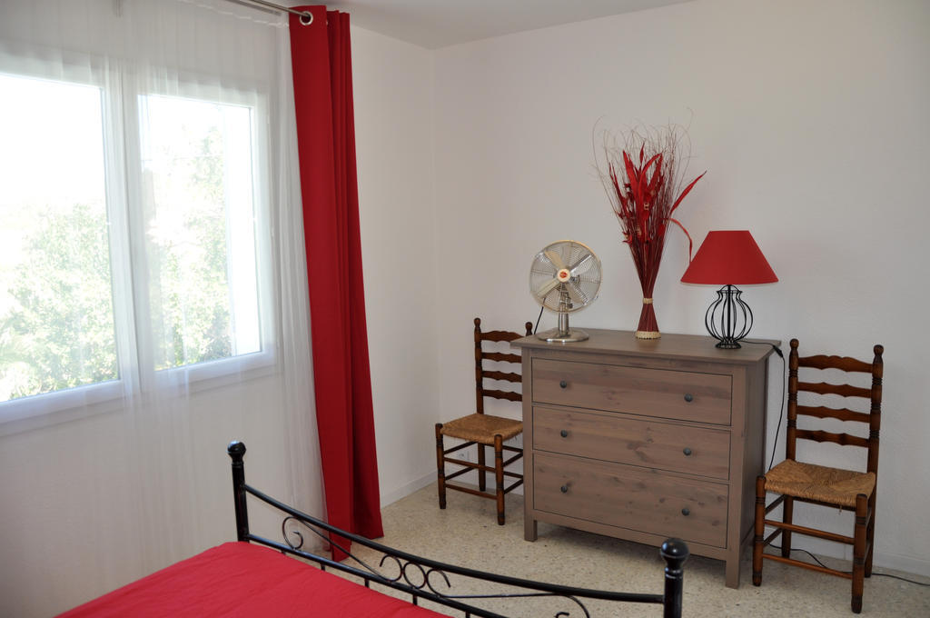 Appartement Dans Villa St Raphael Saint-Raphael (Var) Quarto foto